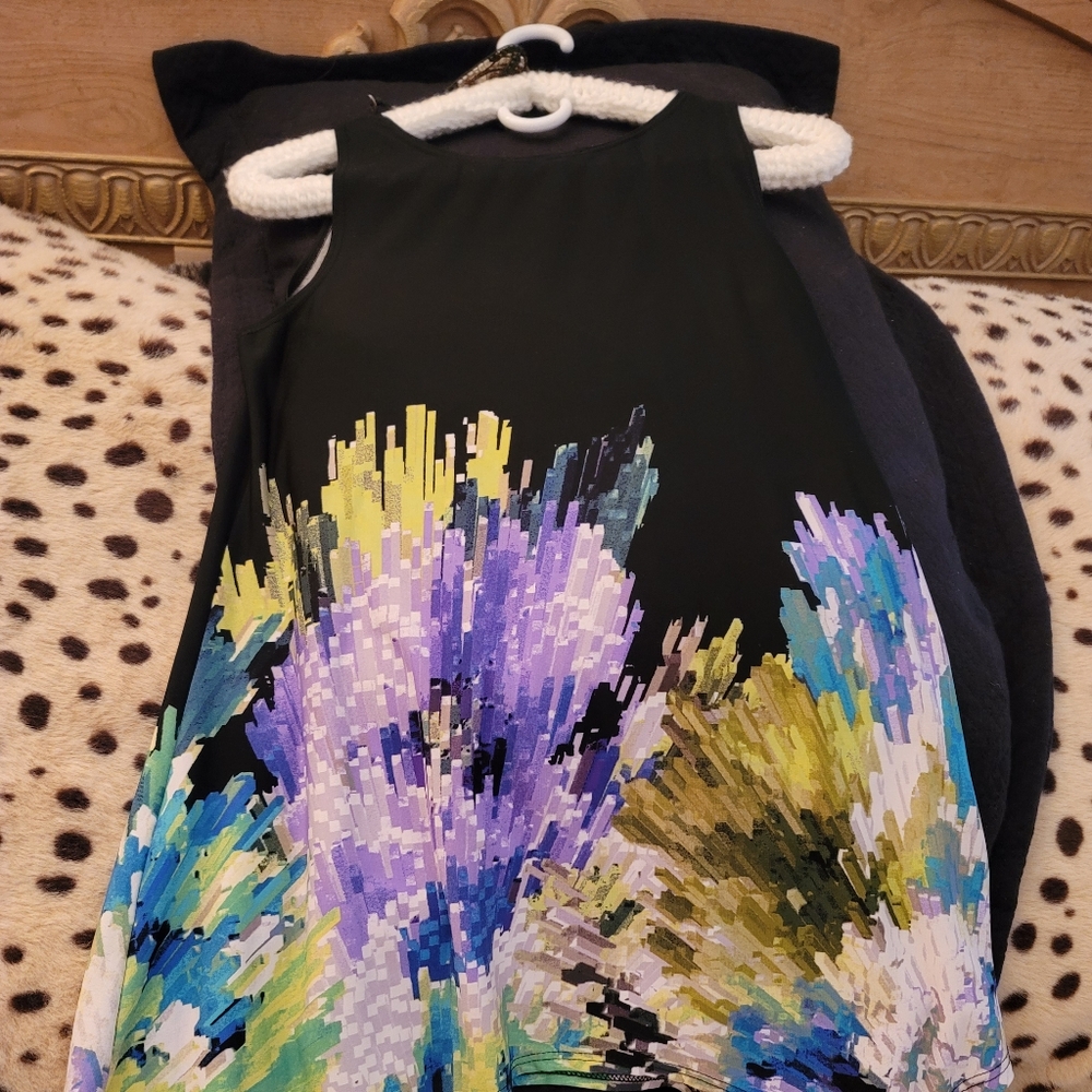Asymetrical Flair Top Shooting Crystal Des… - Picture 6 of 11